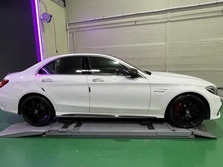 대구 휠복원 대구 휠도색 대구 휠수리 타이어 전문 휠플레이[벤츠 C63 AMG 순정 19인치 블랙반무광 휠도색 작업입니다.] / 대구 서구 평리동