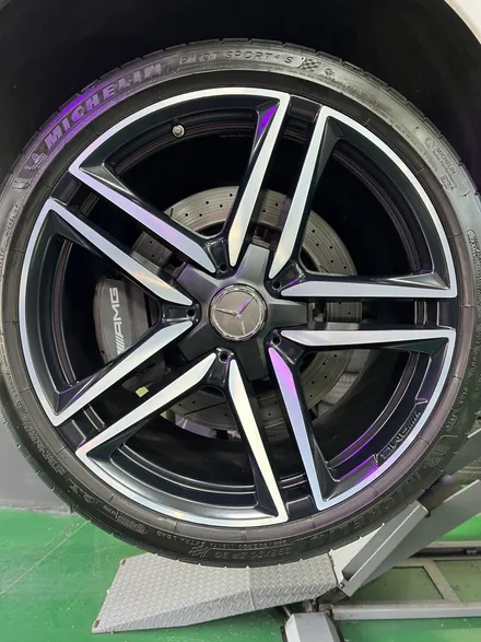 대구 휠복원 대구 휠도색 대구 휠수리 타이어 전문 휠플레이[벤츠 E63 AMG 순정 20인치 다이아몬드컷팅 휠복원 작업입니다.] / 대구 서구 평리동