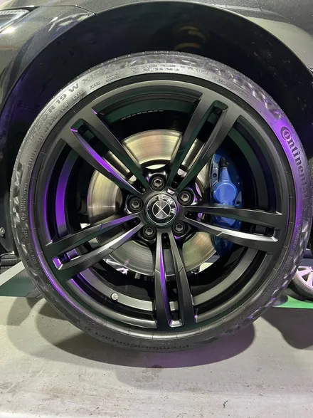 대구 휠복원 대구 휠도색 대구 자동차 휠수리 잘하는 곳 휠플레이 타이어 전문[BMW 4시리즈 순정 19인치 블랙반무광 매트블랙 휠도색 작업입니다.] / 대구 서구 평리동
