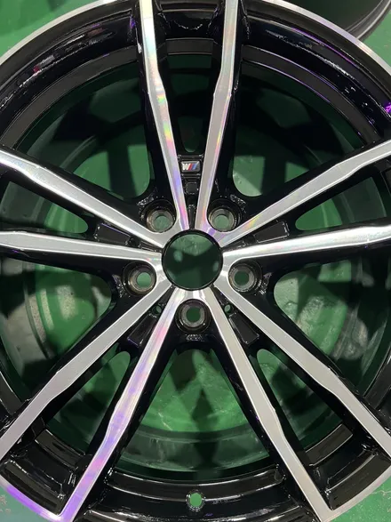 대구 휠복원 대구 휠도색 대구 자동차 휠수리 잘하는 곳 휠플레이 타이어 전문[BMW 320 투어링 순정 19인치 다이아몬드커팅 휠복원 작업입니다.] / 대구 서구 평리동
