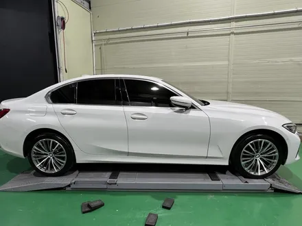 대구 휠복원 대구 휠도색 대구 휠수리 타이어 전문 휠플레이[BMW 3시리즈 순정 18인치 다이아몬드컷팅 휠복원 작업입니다.] / 대구 서구 평리동