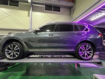 대구 휠복원 대구 휠도색 대구 자동차 휠도색 잘하는 곳 휠플레이 타이어 전문[BMW X7 순정 22인치 다이아몬드커팅 휠복원 작업입니다.] / 대구 서구 평리동