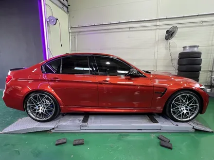 대구 휠복원 대구 휠도색 대구 자동차 휠수리 잘하는 곳 휠플레이 타이어 전문[BMW M3 순정 20인치 고스트크롬 무광 휠도색 작업입니다.] / 대구 서구 평리동