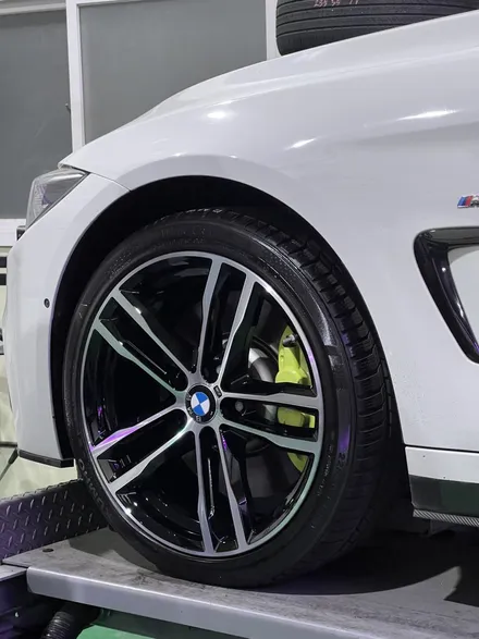대구 휠복원 대구 휠도색 대구 자동차 휠수리 잘하는 곳 휠플레이 타이어 전문[BMW 440 순정 19인치 블랙커팅 커스텀 작업 입니다.] 대구 휠복원 성지 / 대구 서구 평리동