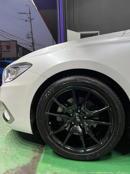 대구 휠복원 대구 휠도색 대구 휠수리 타이어 전문 휠플레이[현대 ig 그랜저 19인치 와이포크 휠 블랙펄유광 휠도색 작업입니다.] / 대구 서구 평리동