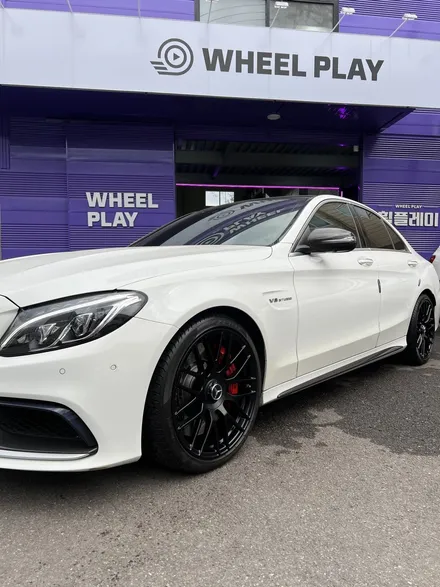 대구 휠복원 대구 휠도색 대구 휠수리 타이어 전문 휠플레이[벤츠 C63 AMG 순정 19인치 블랙반무광 휠도색 작업입니다.] / 대구 서구 평리동