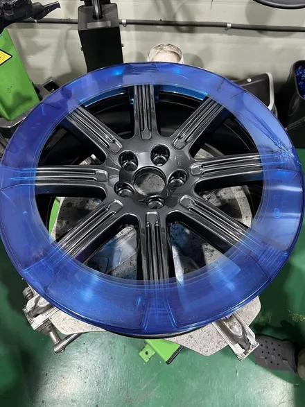 대구 휠복원 대구 휠도색 대구 자동차 휠수리 잘하는 곳 휠플레이 타이어 전문[볼보 S90 순정 20인치 고스트크롬 휠도색 작업입니다.] / 대구 서구 평리동