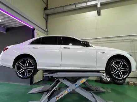 대구 휠복원 대구 휠도색 대구 휠수리 타이어 전문 휠플레이[벤츠 E63 AMG 순정 20인치 다이아몬드컷팅 휠복원 작업입니다.] / 대구 서구 평리동