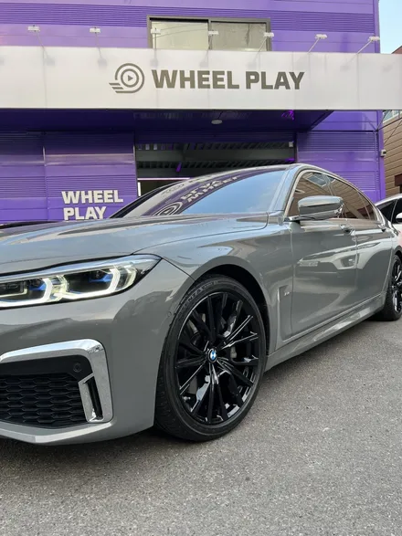 대구 휠복원 대구 휠도색 대구 휠수리 타이어 전문 휠플레이[BMW 7시리즈 순정 20인치 블랙펄유광 휠도색 작업입니다.] / 대구 서구 평리동