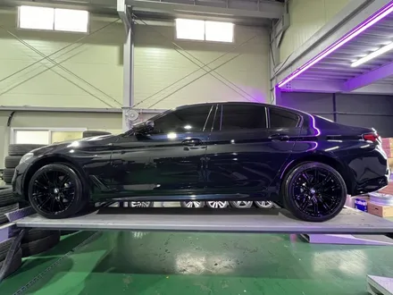대구 휠복원 대구 휠도색 대구 자동차 휠수리 잘하는 곳 휠플레이 타이어 전문[BMW 5 시리즈 순정 19인치 블랙유광 휠도색 작업입니다.] / 대구 서구 평리동