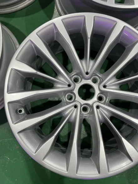 대구 휠복원 대구 휠도색 대구 자동차 휠수리 잘하는 곳 휠플레이 타이어 전문[BMW 5시리즈 순정 18인치 순정 휠복원 작업입니다.] / 대구 서구 평리동