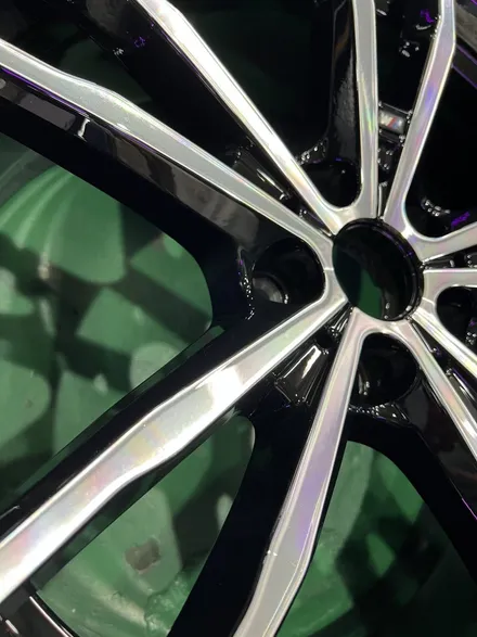 대구 휠복원 대구 휠도색 대구 자동차 휠수리 잘하는 곳 휠플레이 타이어 전문[BMW 320 투어링 순정 19인치 다이아몬드커팅 휠복원 작업입니다.] / 대구 서구 평리동