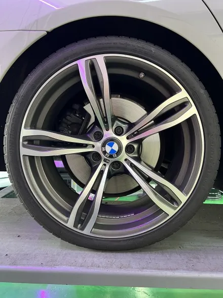 대구 휠복원 대구 휠도색 대구 자동차 휠수리 잘하는 곳 휠플레이[BMW 640 순정 20인치 실버 휠도색 작업입니다.] / 대구 서구 평리동