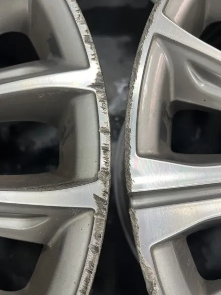 대구 휠복원 대구 휠도색 대구 자동차 휠수리 잘하는 곳 휠플레이 타이어 전문[BMW 7시리즈 순정 20인치 다이아몬드커팅 휠복원 작업입니다.] / 대구 서구 평리동