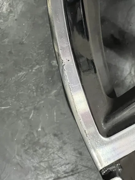 대구 휠복원 대구 휠도색 대구 자동차 휠수리 잘하는 곳 휠플레이 타이어 전문 [BMW 850 순정 20인치 블랙펄유광 휠도색 작업입니다.] / 대구 서구 평리동