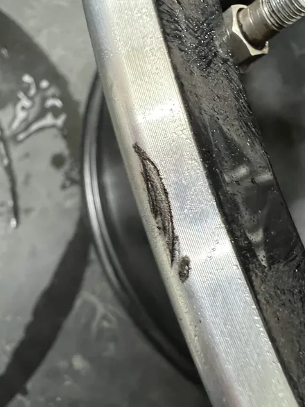 대구 휠복원 대구 휠도색 대구 자동차 휠수리 잘하는 곳 휠플레이 타이어 전문[BMW i7 순정 21인치 다이아몬드커팅 휠복원 작업입니다.] / 대구 서구 평리동