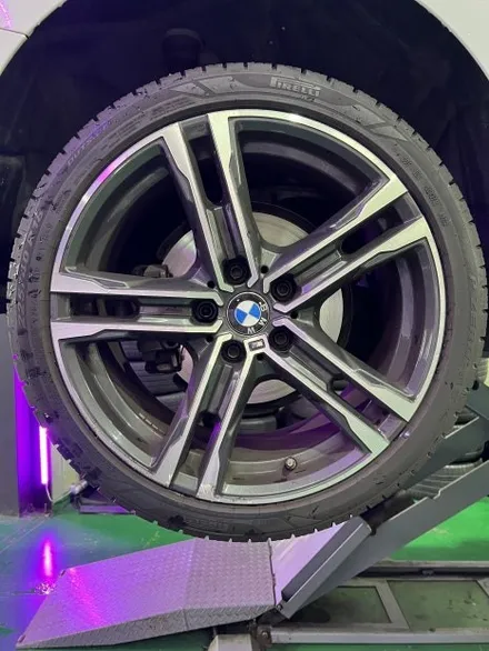 대구 휠복원 대구 휠도색 대구 자동차 휠수리 잘하는 곳 휠플레이 타이어 전문[BMW 218 순정 18인치 블랙유광 휠도색 작업입니다.] 대구 휠복원 성지 / 대구 서구 평리동