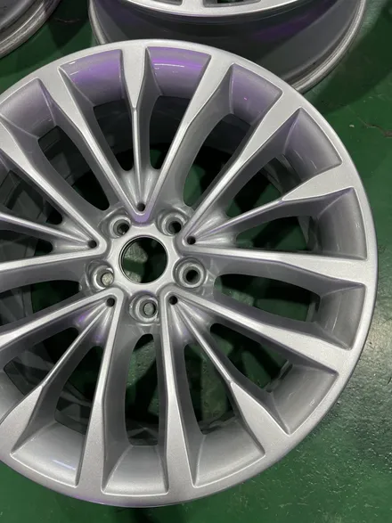 대구 휠복원 대구 휠도색 대구 자동차 휠수리 잘하는 곳 휠플레이 타이어 전문[BMW 5시리즈 순정 18인치 순정 휠복원 작업입니다.] / 대구 서구 평리동