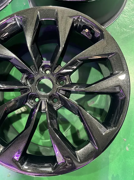 대구 휠복원 대구 휠도색 대구 자동차 휠수리 잘하는 곳 휠플레이 타이어 전문 [기아 쏘렌토 MQ4 순정 20인치 블랙펄유광 휠도색 작업입니다.] / 대구 서구 평리동