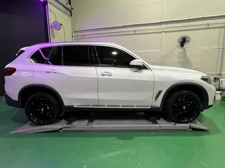 대구 휠복원 대구 휠도색 대구 자동차 휠수리 잘하는 곳 휠플레이 타이어 전문 [BMW X5 순정 20인치 블랙유광 휠도색 작업입니다.] / 대구 서구 평리동