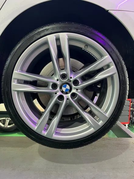 대구 휠복원 대구 휠도색 대구 자동차 휠수리 잘하는 곳 휠플레이 타이어 전문[BMW 6시리즈 순정 20인치 휠복원 작업입니다.] / 대구 서구 평리동