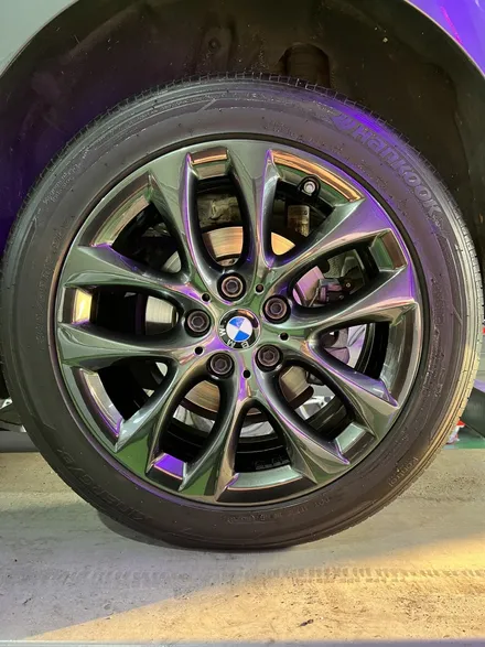 대구 휠복원 대구 휠도색 대구 자동차 휠수리 잘하는 곳 휠플레이 타이어 전문[BMW 2시리즈 순정 18인치 고스트크롬 휠도색 작업입니다.] / 대구 서구 평리동