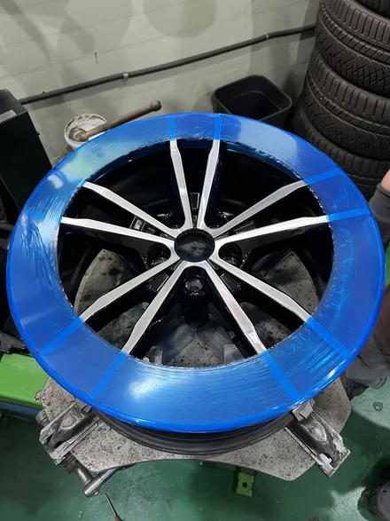 대구 휠복원 대구 휠도색 대구 자동차 휠수리 잘하는 곳 휠플레이 타이어 전문[BMW 320 투어링 순정 19인치 다이아몬드커팅 휠복원 작업입니다.] / 대구 서구 평리동