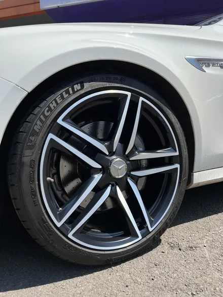 대구 휠복원 대구 휠도색 대구 휠수리 타이어 전문 휠플레이[벤츠 E63 AMG 순정 20인치 다이아몬드컷팅 휠복원 작업입니다.] / 대구 서구 평리동