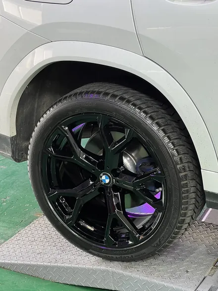 대구 휠복원 대구 휠도색 대구 자동차 휠수리 잘하는 곳 휠플레이 타이어 전문[BMW X6 순정 21인치 블랙유광 휠도색 작업입니다.] / 대구 서구 평리동