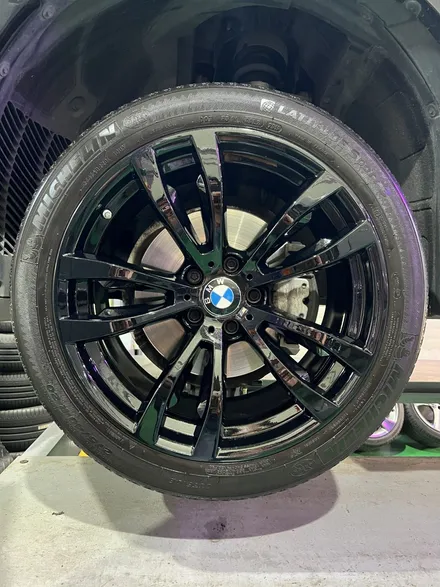 대구 휠복원 대구 휠도색 대구 자동차 휠수리 잘하는 곳 휠플레이 타이어 전문[BMW X6 순정 20인치 블랙펄유광 휠도색 작업입니다.] / 대구 서구 평리동