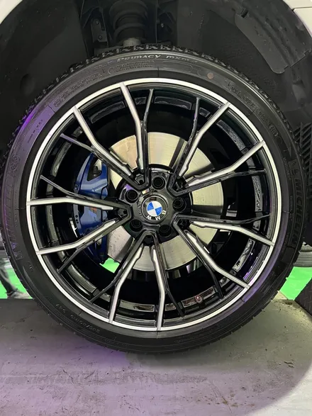 대구 휠복원 대구 휠도색 대구 휠수리 잘하는 곳 타이어 전문 휠플레이[BMW 5시리즈 순정 19인치 다이아몬드커팅 휠복원 작업입니다.] / 대구 서구 평리동
