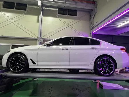 대구 휠복원 대구 휠도색 대구 휠수리 잘하는 곳 타이어 전문 휠플레이[BMW 5시리즈 순정 19인치 다이아몬드커팅 휠복원 작업입니다.] / 대구 서구 평리동