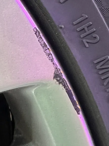 대구 휠복원 대구 휠도색 대구 휠수리 잘하는 곳 타이어 전문 휠플레이[제네시스 G80 19인치 고스트크롬 휠도색 작업입니다.] / 대구 서구 평리동