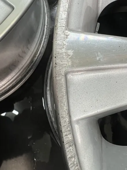 대구 휠복원 대구 휠도색 대구 자동차 휠수리 잘하는 곳 휠플레이 타이어 전문[BMW GT 순정 19인치 다이아몬드커팅 휠복원 작업입니다.] / 대구 서구 평리동