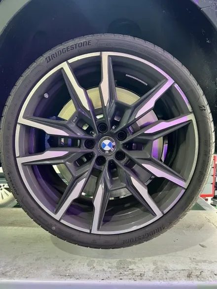 대구 휠복원 대구 휠도색 대구 자동차 휠수리 잘하는 곳 휠플레이 타이어 전문[BMW 850 순정 20인치 블랙펄유광 휠도색 작업입니다.] / 대구 서구 평리동