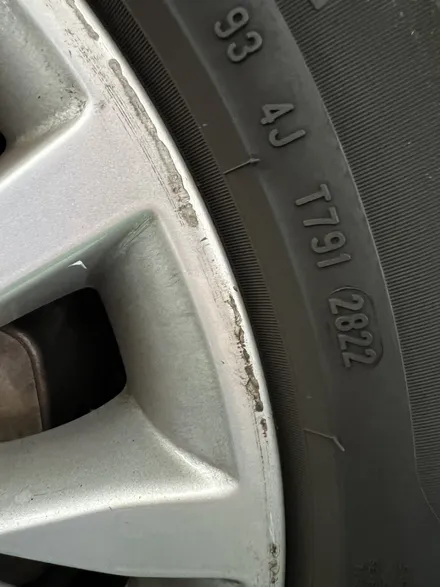 대구 휠복원 대구 휠도색 대구 자동차 휠수리 잘하는 곳 휠플레이 타이어 전문[BMW 5시리즈 순정 18인치 순정 휠복원 작업입니다.] / 대구 서구 평리동