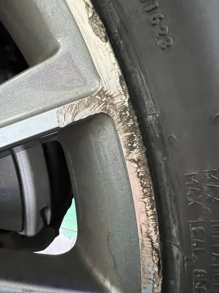 대구 휠복원 대구 휠도색 대구 자동차 휠수리 잘하는 곳 휠플레이 타이어 전문[벤츠 S 클래스 순정 20인치 마차휠 복원 작업입니다.] / 대구 서구 평리동
