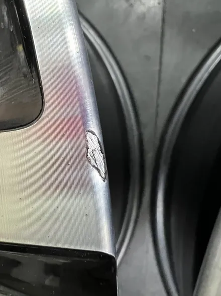 대구 휠복원 대구 휠도색 대구 자동차 휠수리 잘하는 곳 휠플레이 타이어 전문[BMW i7 순정 21인치 다이아몬드커팅 휠복원 작업입니다.] / 대구 서구 평리동