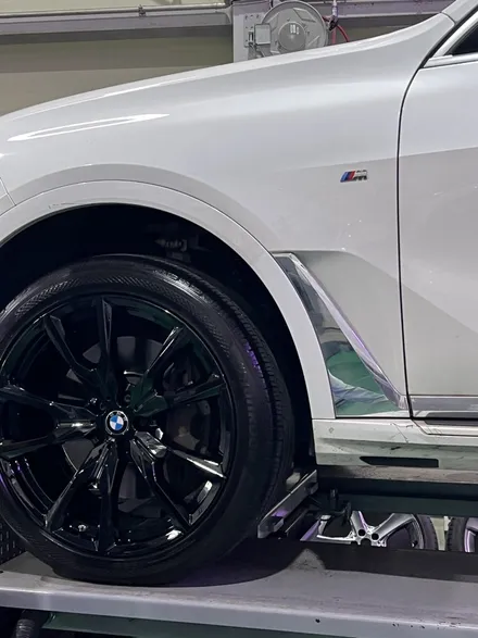 대구 휠복원 대구 휠도색 대구 자동차 휠수리 잘하는 곳 휠플레이 타이어 전문[BMW X7 순정 22인치 블랙펄유광 휠도색 작업입니다.] / 대구 서구 평리동