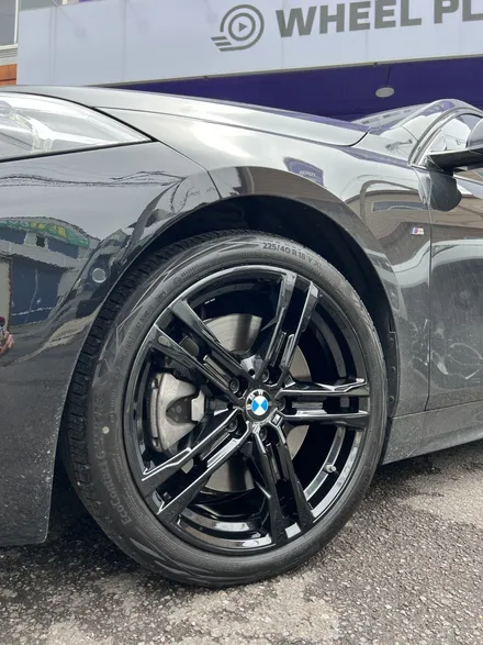 대구 휠복원 대구 휠도색 대구 휠수리 잘하는곳 휠플레이[BMW 1시리즈 순정 19인치 블랙펄유광 휠도색 작업입니다.] / 대구 서구 평리동