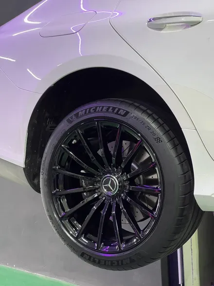 대구 휠복원 대구 휠도색 대구 자동차 휠수리 잘하는 곳 휠플레이 타이어 전문[벤츠 AMG GT43 순정 20인치 블랙펄유광 휠도색 작업입니다.] / 대구 서구 평리동