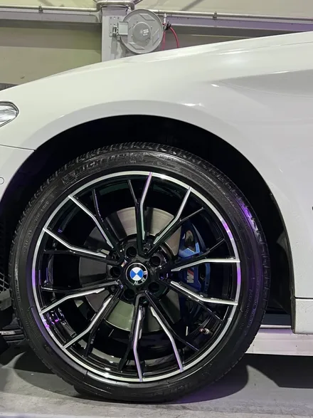 대구 휠복원 대구 휠도색 대구 휠수리 잘하는 곳 타이어 전문 휠플레이[BMW 5시리즈 순정 19인치 다이아몬드커팅 휠복원 작업입니다.] / 대구 서구 평리동