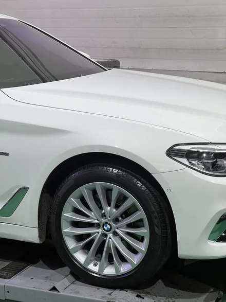 대구 휠복원 대구 휠도색 대구 자동차 휠수리 잘하는 곳 휠플레이 타이어 전문[BMW 5시리즈 순정 18인치 순정 휠복원 작업입니다.] / 대구 서구 평리동