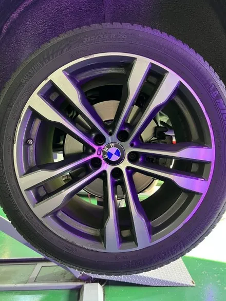 대구 휠복원 대구 휠도색 대구 휠수리 타이어 전문 휠플레이[BMW X6 순정 20인치 다이아몬드커팅 휠복원 작업입니다.] / 대구 서구 평리동