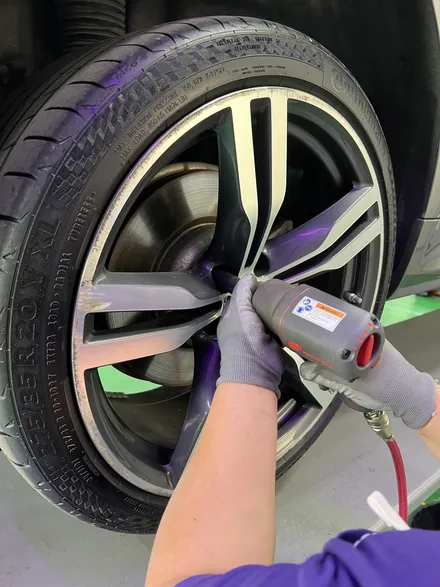 대구 휠복원 대구 휠수리 대구 휠도색 전문샵 휠플레이 [BMW 740 순정 20인치 다이아몬드컷팅 휠복원 작업입니다.] / 대구 서구 평리동