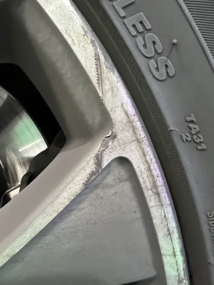 대구 휠복원 대구 휠도색 대구 휠수리 타이어 전문 휠플레이[BMW X4 순정 19인치 블랙펄유광 휠도색 작업 입니다.] / 대구 서구 평리동