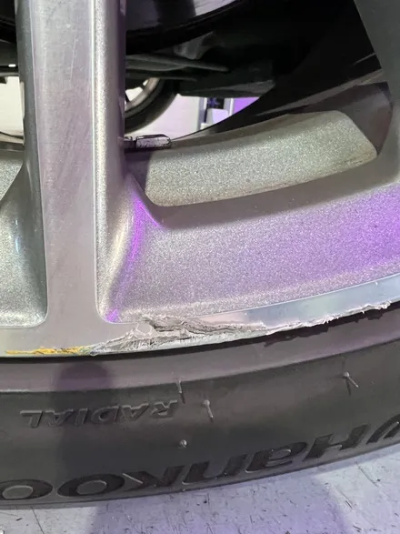 대구 휠복원 대구 휠도색 대구 휠수리 피렐리타이어 전문 휠플레이[벤츠 amg gt43 순정 20인치 다이아몬드컷팅 휠복원 작업입니다.] / 대구 서구 평리동