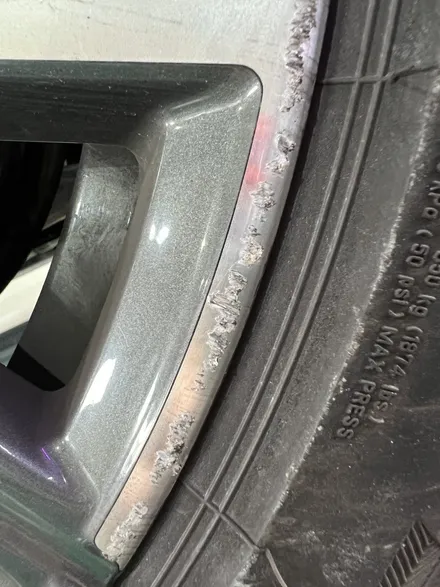 대구 휠복원 대구 휠도색 대구 휠수리 타이어 전문 휠플레이[BMW 7시리즈 순정 20인치 블랙펄유광 휠도색 작업입니다.] / 대구 서구 평리동