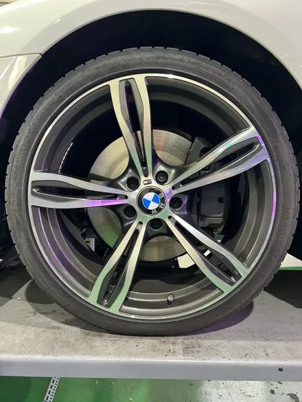 대구 휠복원 대구 휠도색 대구 자동차 휠수리 잘하는 곳 휠플레이[BMW 640 순정 20인치 실버 휠도색 작업입니다.] / 대구 서구 평리동