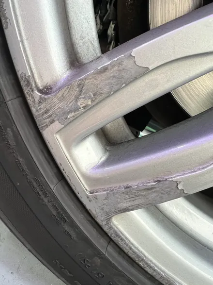 대구 휠복원 대구 휠도색 대구 자동차 휠수리 잘하는 곳 휠플레이 타이어 전문[BMW 5시리즈 순정 18인치 휠복원 작업입니다.] / 대구 서구 평리동